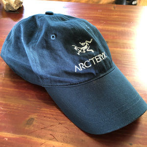 Arc'teryx Bird/Word Cap